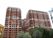 Satılır 4 otaqlı 170 m2 yeni tikili 28 May m.