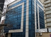 İcarəyə verilir 17 otaqlı 960 m2 obyekt 28 May m.