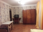 Satılır 1 otaqlı 30 m2 köhnə tikili Elmlər Akademiyası m.