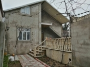 Satılır 3 otaqlı 130 m2 həyət evi Buzovna