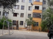 Satılır 2 otaqlı 60 m2 köhnə tikili Memar Əcəmi m.