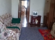 Satılır 2 otaqlı 70 m2 köhnə tikili Bakıxanov