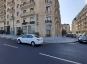 İcarəyə verilir 4 otaqlı 200 m2 obyekt Xətai r.