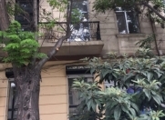 İcarəyə verilir 2 otaqlı 60 m2 ofis Axundov bağı