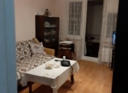 Satılır 1 otaqlı 40 m2 köhnə tikili 8 km