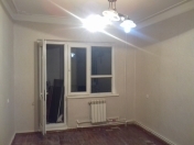 Satılır 2 otaqlı 40 m2 köhnə tikili Elmlər Akademiyası m.