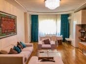 Satılır 3 otaqlı 180 m2 yeni tikili Gənclik m.