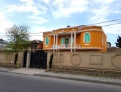 Satılır 9 otaqlı 500 m2 həyət evi Bakıxanov