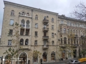 Satılır 10 otaqlı 270 m2 obyekt 28 May m.