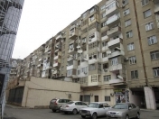 Satılır 5 otaqlı 110 m2 köhnə tikili Əhmədli m.