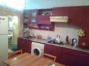 Satılır 3 otaqlı 86 m2 həyət evi İnşaatçılar m.