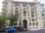 İcarəyə verilir 2 otaqlı 70 m2 köhnə tikili Sahil m.