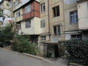 Satılır 3 otaqlı 70 m2 köhnə tikili 4 mkr