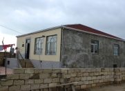 Satılır 4 otaqlı 144 m2 həyət evi Saray