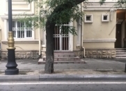 İcarəyə verilir 3 otaqlı 80 m2 köhnə tikili Gənclik m.