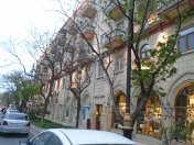 İcarəyə verilir 8 otaqlı 320 m2 obyekt Elmlər Akademiyası m.