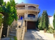 Satılır 8 otaqlı 450 m2 həyət evi Badamdar