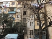 Satılır 2 otaqlı 50 m2 köhnə tikili 5 mkr