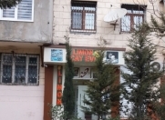 İcarəyə verilir 7 otaqlı 240 m2 obyekt İnşaatçılar m.