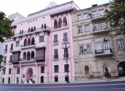 İcarəyə verilir 6 otaqlı 217 m2 köhnə tikili İçəri Şəhər