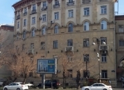 Satılır 2 otaqlı 60 m2 köhnə tikili Dövlət Statistika Komitəsi