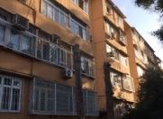 Satılır 2 otaqlı 60 m2 köhnə tikili 8 mkr