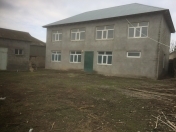 Satılır 6 otaqlı 1100 m2 həyət evi Qala