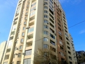 Satılır 4 otaqlı 177 m2 yeni tikili Tibb Universiteti