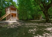 Satılır 10 otaqlı 4000 m2 obyekt Qəbələ