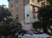 Satılır 2 otaqlı 40 m2 köhnə tikili Neftçilər m.