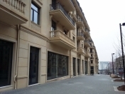 Satılır 2 otaqlı 215 m2 obyekt AGA Business Center