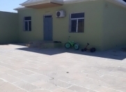 İcarəyə verilir 3 otaqlı 100 m2 həyət evi Buzovna
