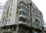 İcarəyə verilir 5 otaqlı 280 m2 yeni tikili Axundov bağı