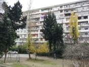 Satılır 3 otaqlı 80 m2 köhnə tikili Xalqlar Dostluğu m.
