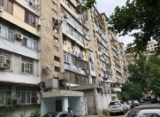 Satılır 3 otaqlı 95 m2 köhnə tikili Xalqlar Dostluğu m.