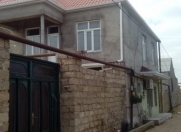 Satılır 4 otaqlı 250 m2 həyət evi Binə
