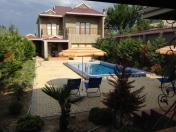 Satılır 4 otaqlı 200 m2 bağ evi Buzovna