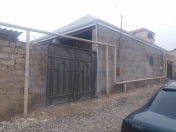 Satılır 3 otaqlı 200 m2 həyət evi Y.Ramana