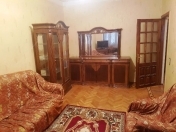 İcarəyə verilir 4 otaqlı 120 m2 köhnə tikili 8 mkr