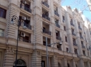 İcarəyə verilir 2 otaqlı 75 m2 köhnə tikili Sahil m.