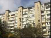 Satılır 2 otaqlı 56 m2 köhnə tikili Ukrayna dairəsi