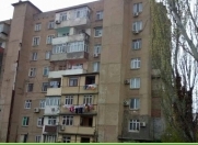 Satılır 2 otaqlı 45 m2 köhnə tikili İnşaatçılar m.