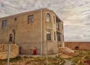 Satılır 7 otaqlı 240 m2 villa Novxanı