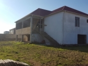 Satılır 5 otaqlı 180 m2 bağ evi Buzovna