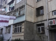 Satılır 3 otaqlı 65 m2 köhnə tikili Xalqlar Dostluğu m.