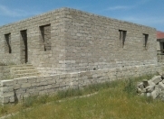 Satılır 4 otaqlı 100 m2 həyət evi Binə