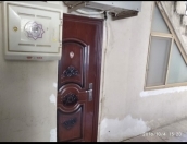 Satılır 4 otaqlı 110 m2 köhnə tikili Axundov bağı