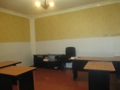 İcarəyə verilir 2 otaqlı 85 m2 ofis Sahil m.