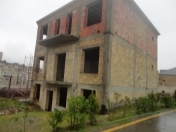 Satılır 8 otaqlı 360 m2 villa Yasamal r.