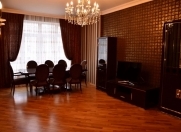 İcarəyə verilir 2 otaqlı 110 m2 yeni tikili Şah İsmayıl Xətai m.